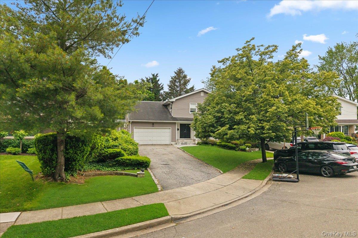 1127 Fordham Lane, Woodmere, NY 11598