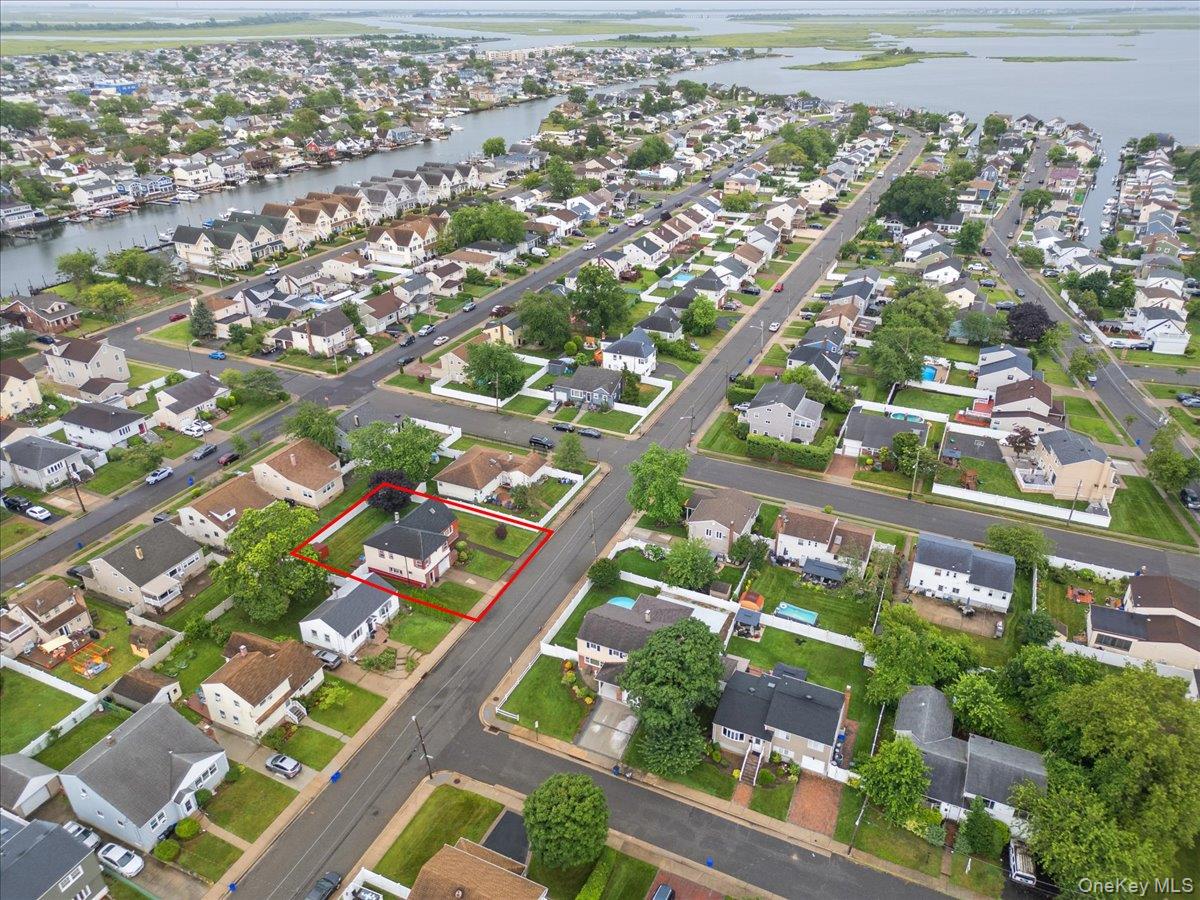 159 Branch Avenue, Freeport, NY 11520