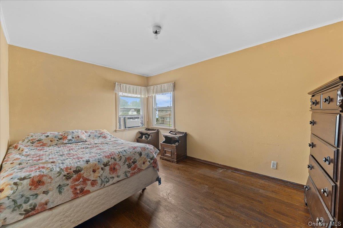 159 Branch Avenue, Freeport, NY 11520