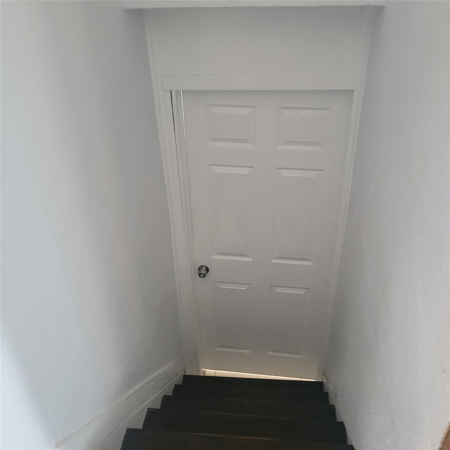 5 Sportsmans Avenue, Freeport, NY 11520