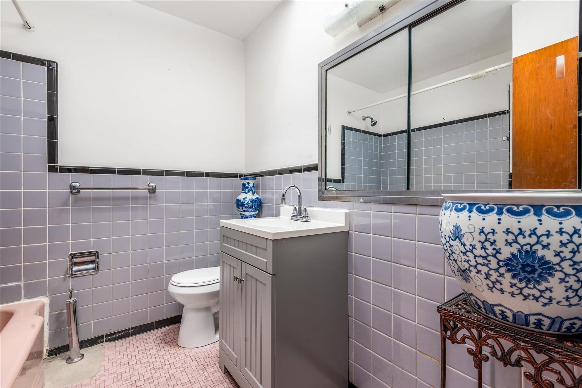 5974 Fresh Pond Road, Maspeth, NY 11378