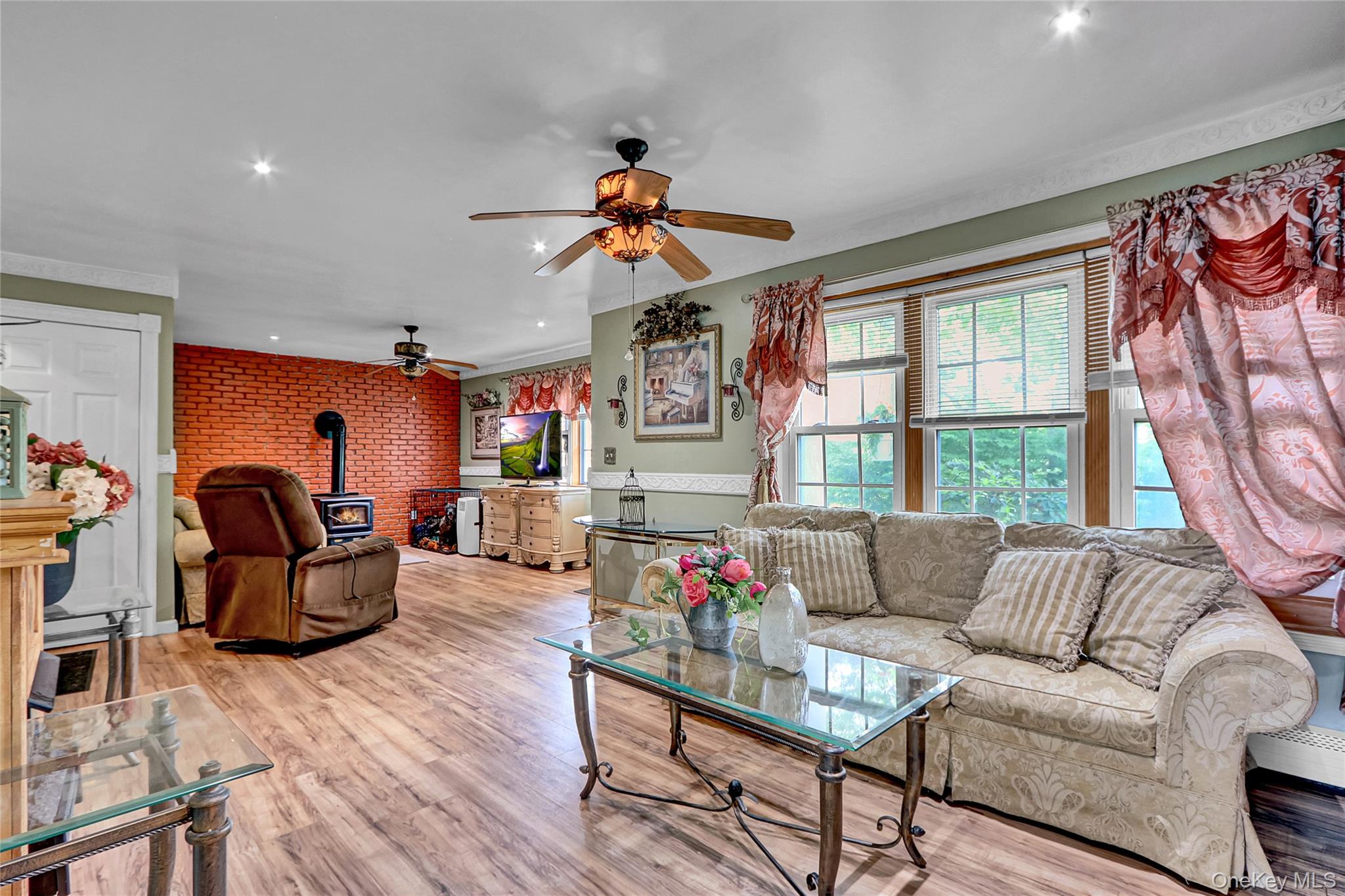 33 Breston Drive W, Shirley, NY 11967