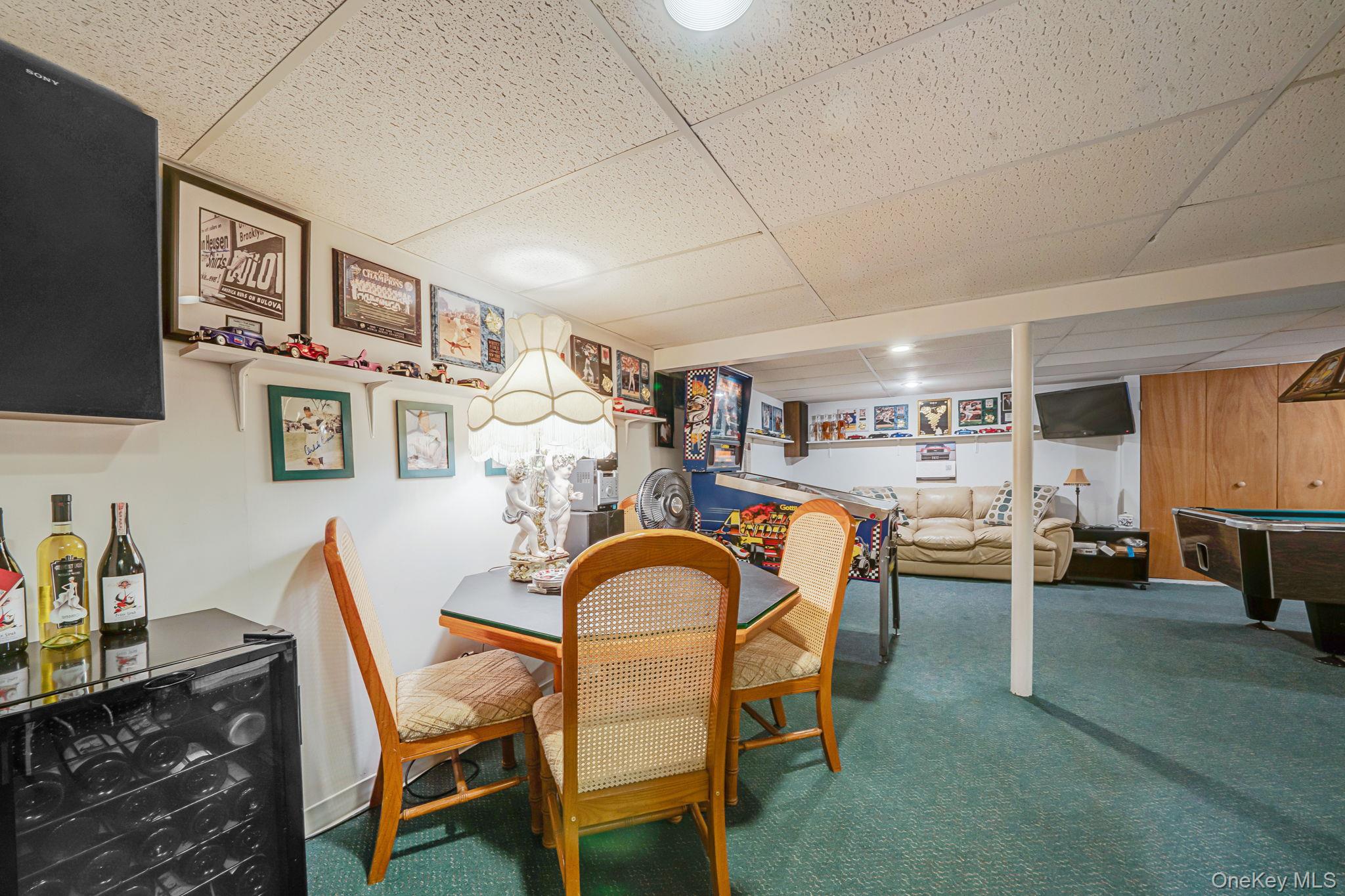 11 Dillmont Drive, Smithtown, NY 11787