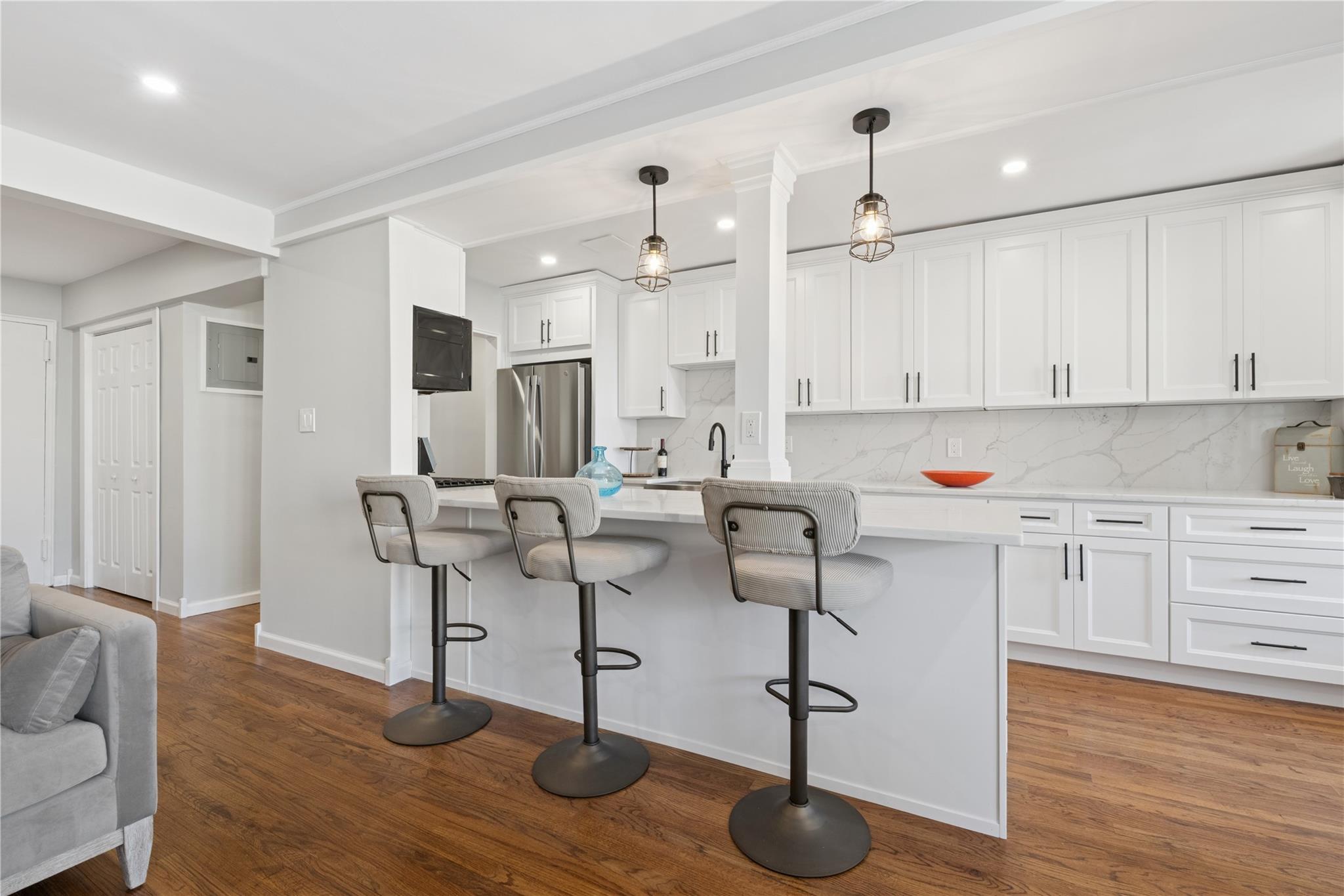 855 E Broadway # 3D, Long Beach, NY 11561