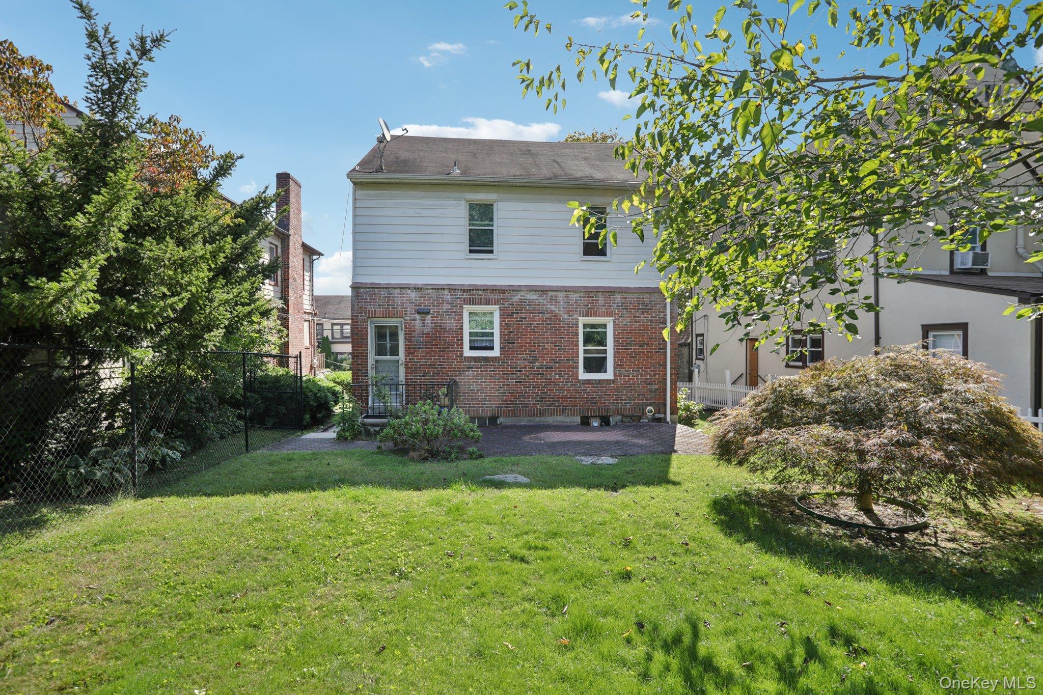 184 Hillcrest Road, Mount Vernon, NY 10552