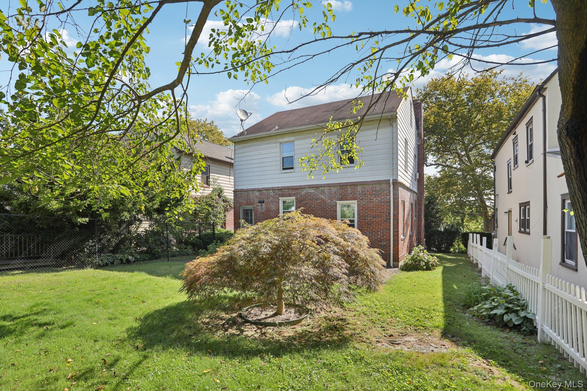 184 Hillcrest Road, Mount Vernon, NY 10552