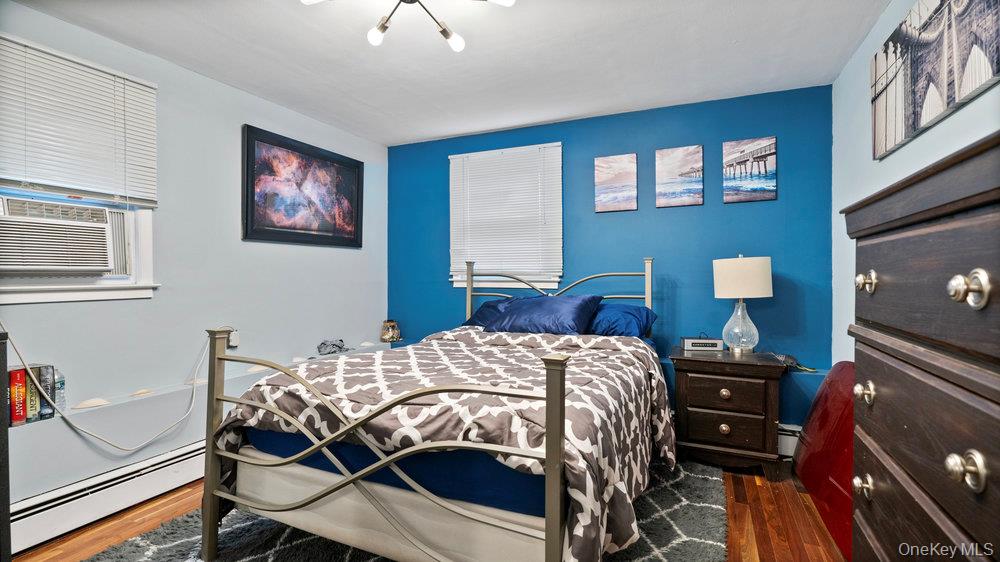 95 Foster Avenue, Valley Stream, NY 11580