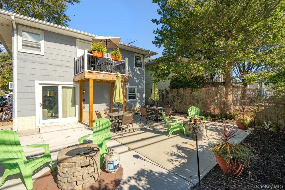 95 Foster Avenue, Valley Stream, NY 11580