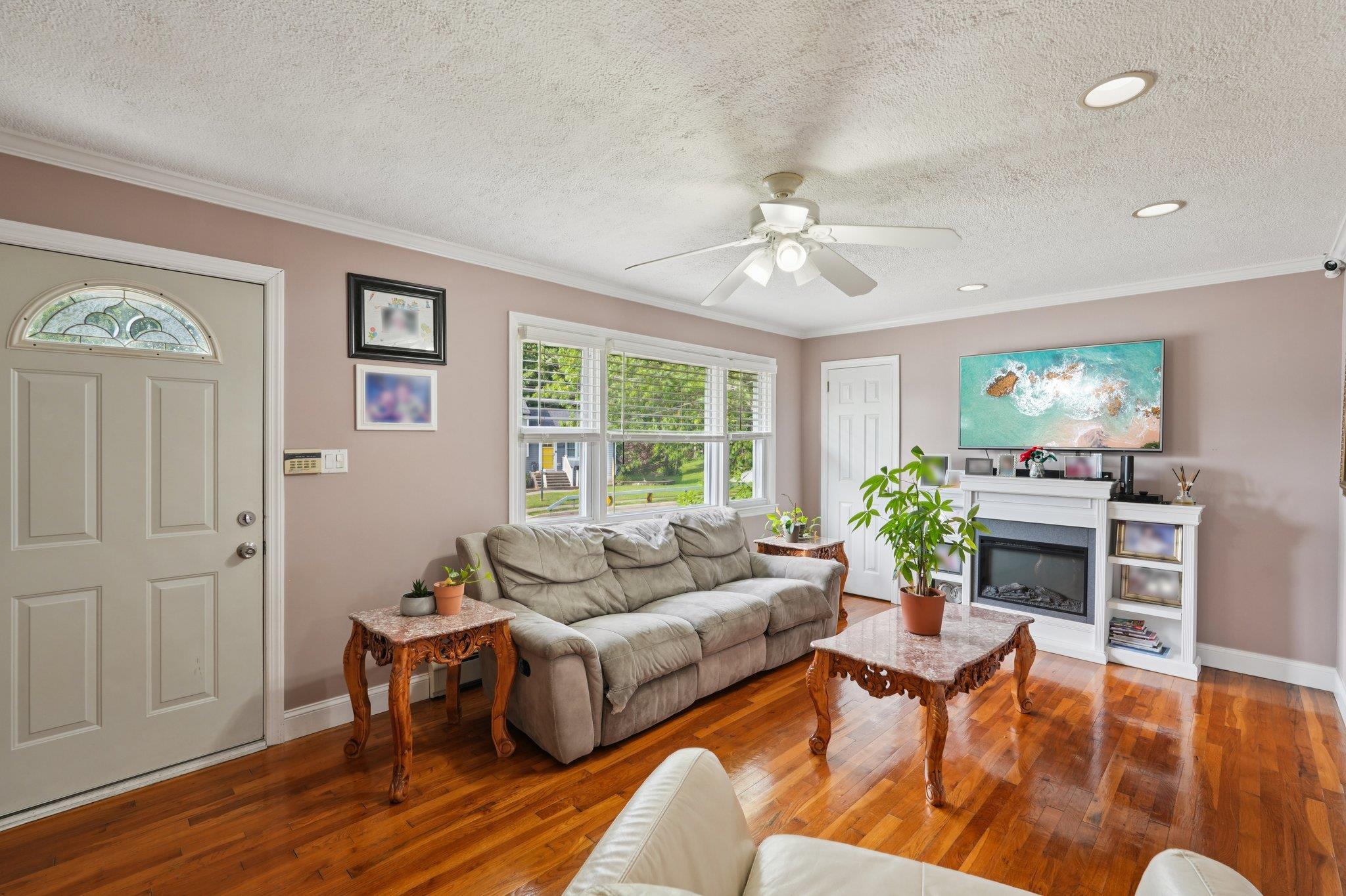 17 Maplewood Boulevard, Suffern, NY 10901