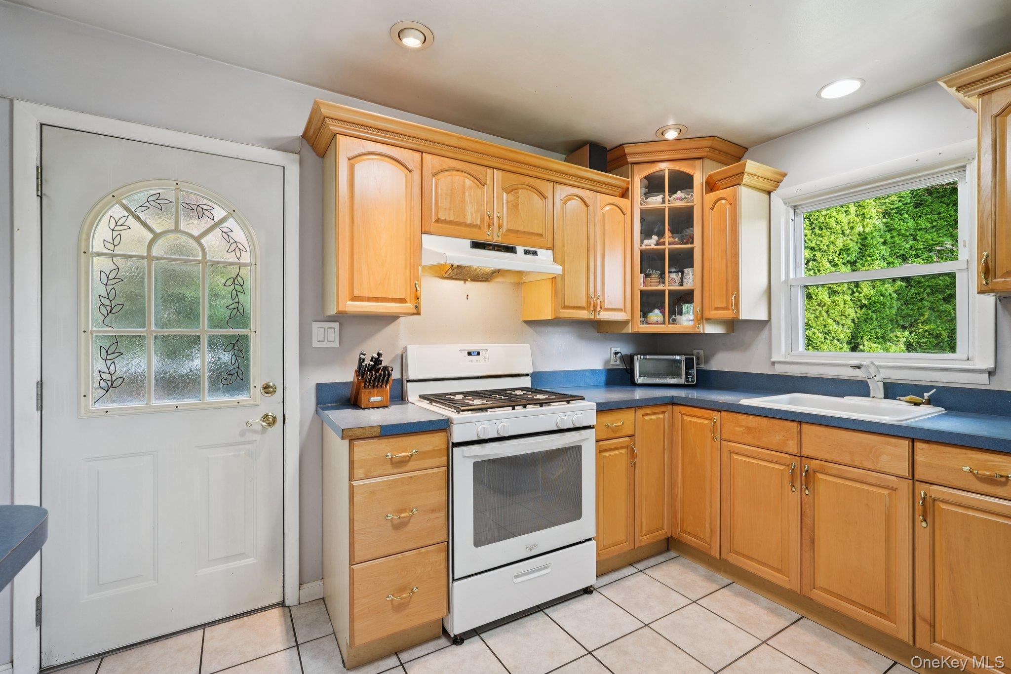 17 Maplewood Boulevard, Suffern, NY 10901