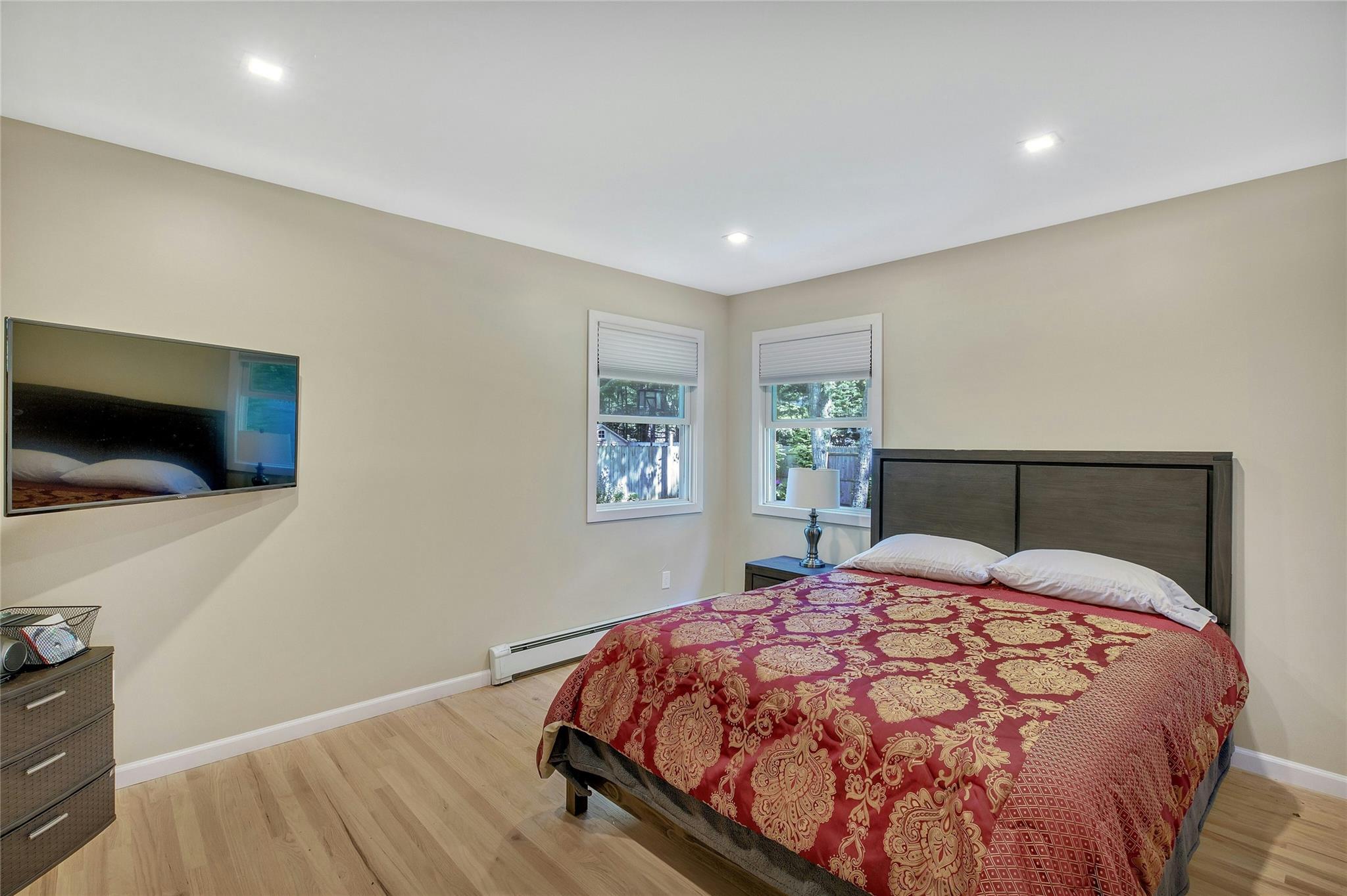 38 Woodridge Road, Hampton Bays, NY 11946