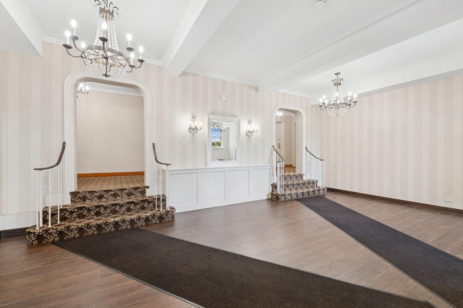 102 S Village Avenue # 3A, Rockville Centre, NY 11570