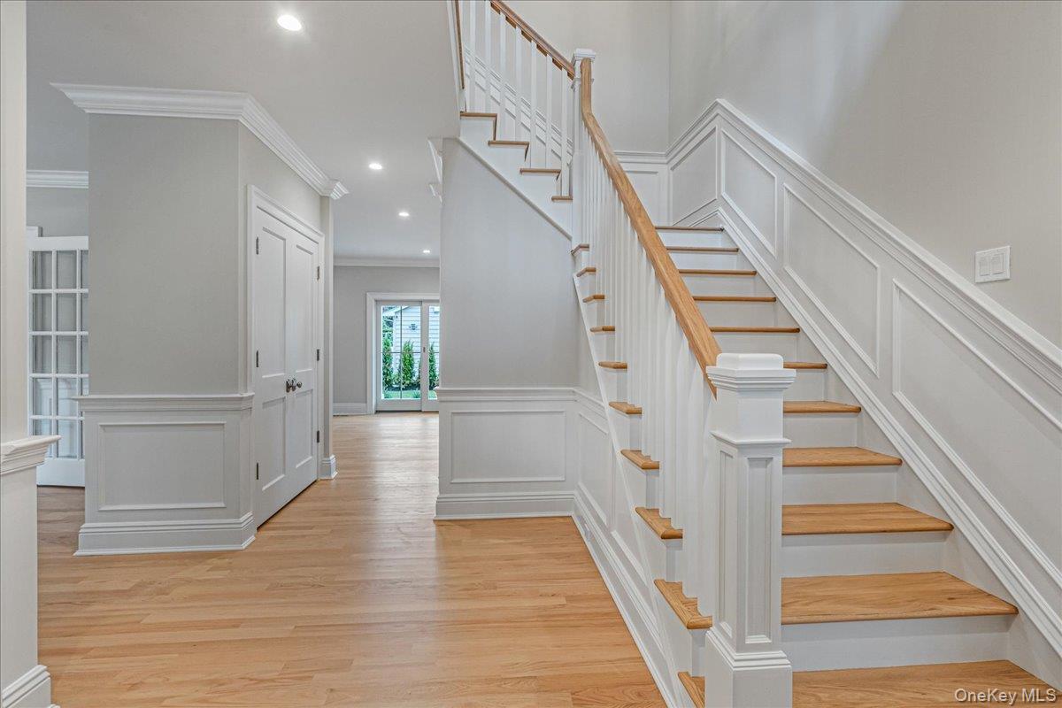 7 Yale Street, Garden City, NY 11530