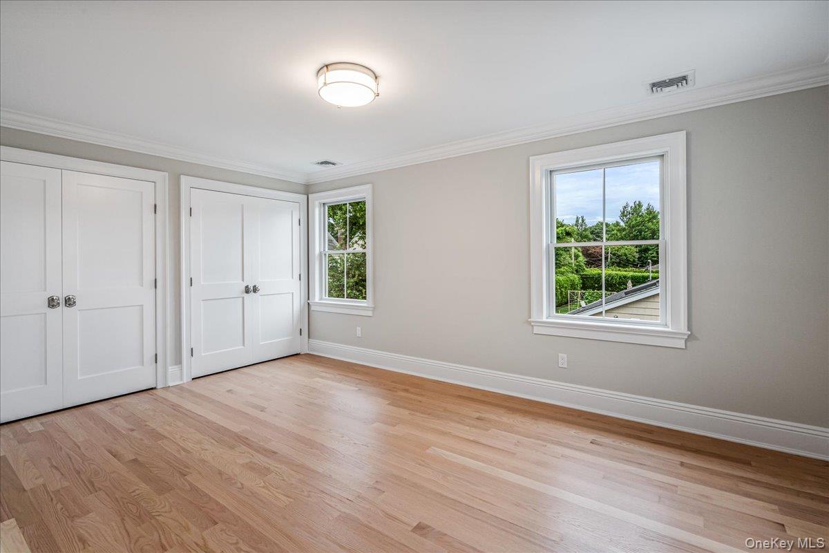 7 Yale Street, Garden City, NY 11530