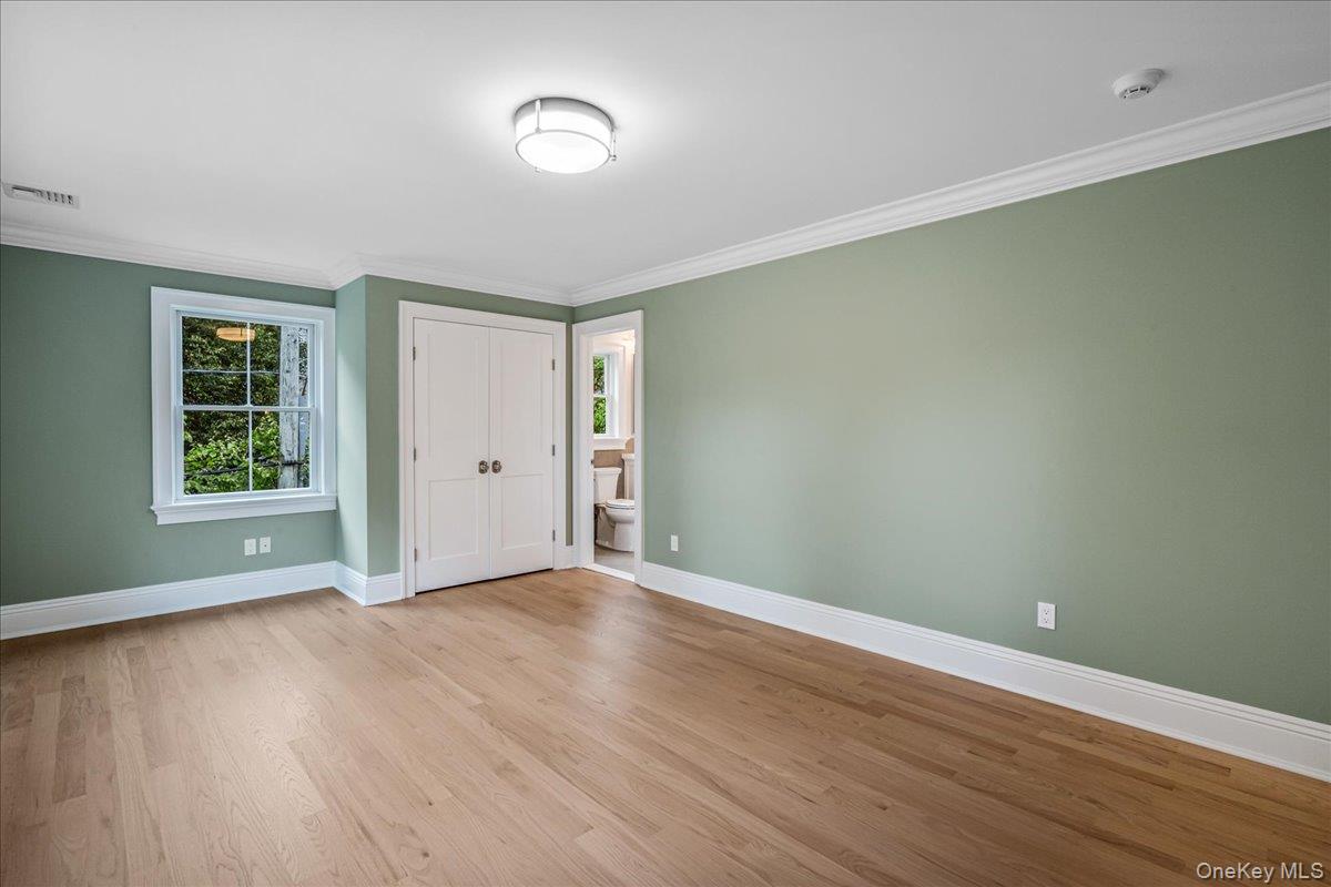 7 Yale Street, Garden City, NY 11530