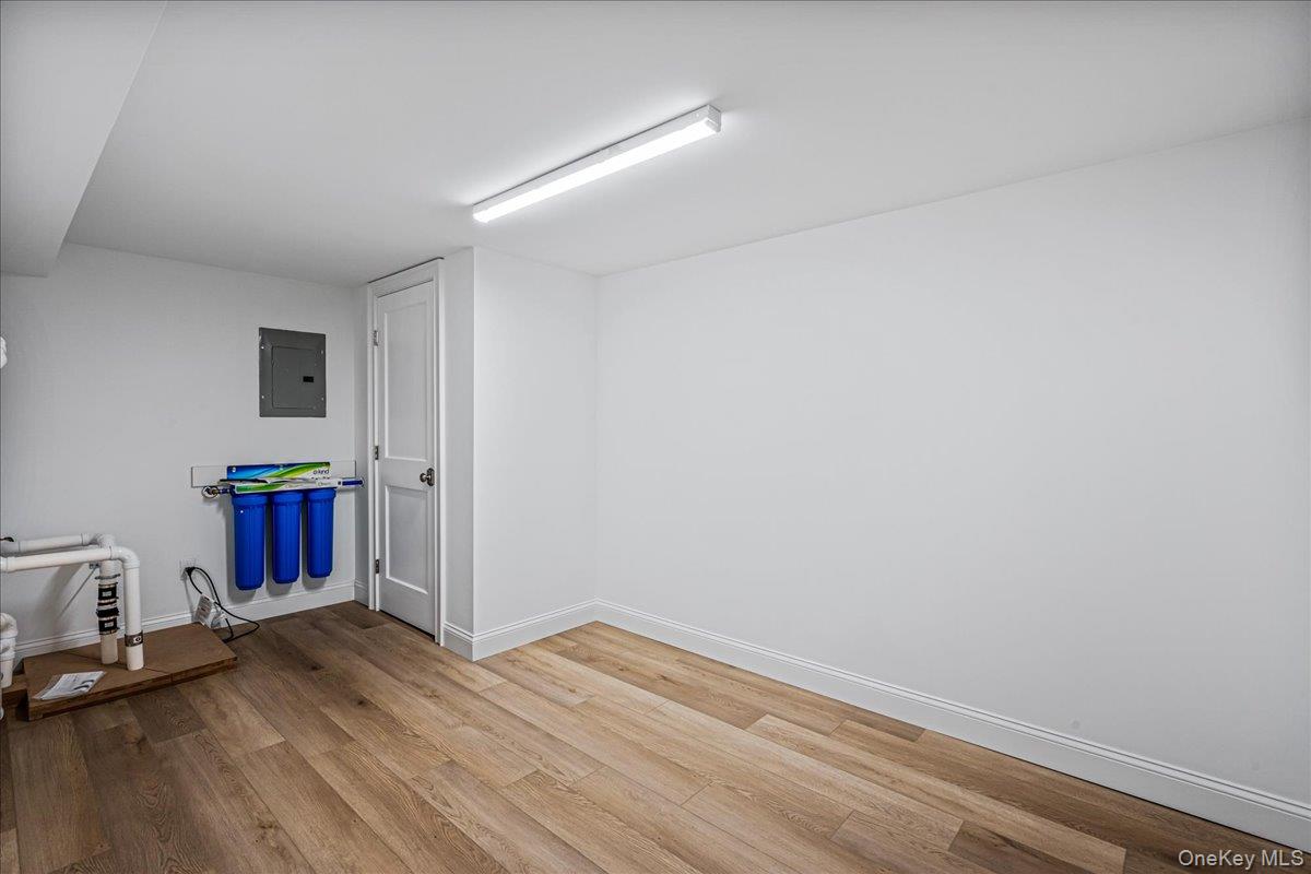 7 Yale Street, Garden City, NY 11530