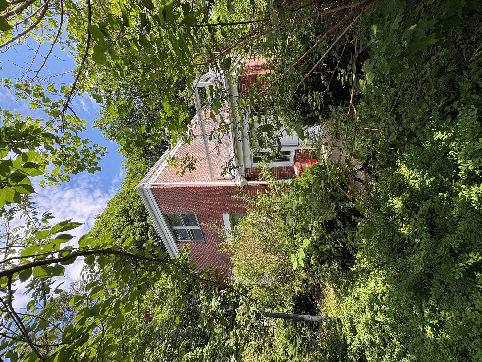 425 W 256th Street, Bronx, NY 10471