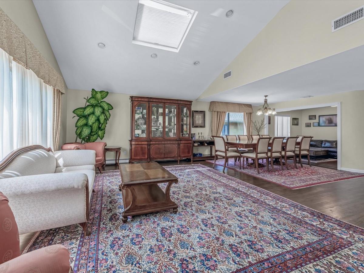 23 Genevieve Place, Great Neck, NY 11021