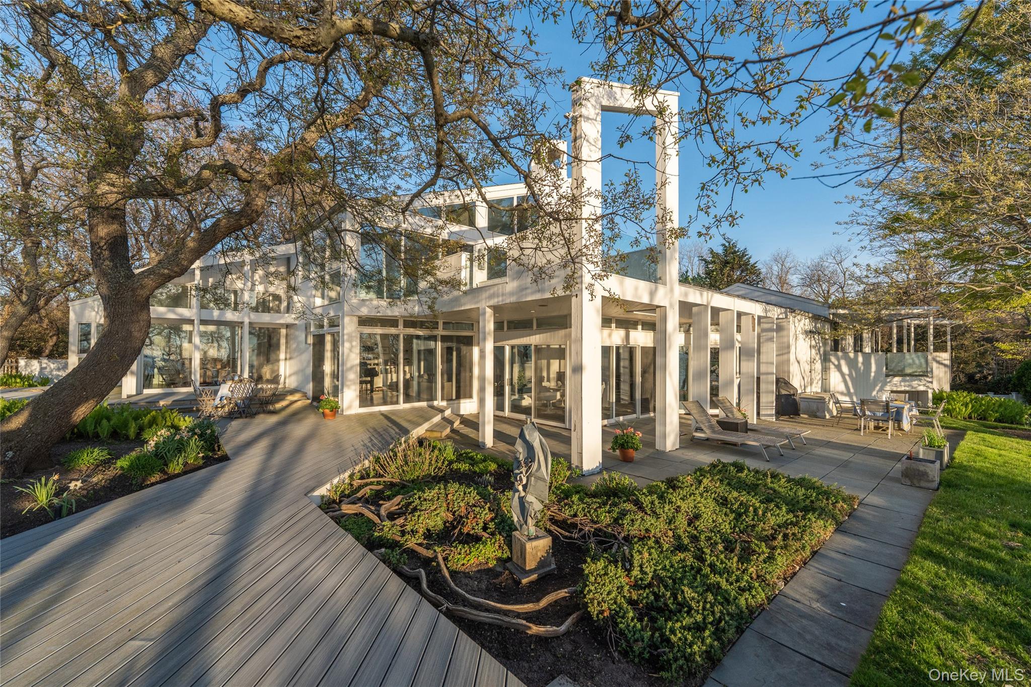 4105 Soundview Avenue, Mattituck, NY 11952