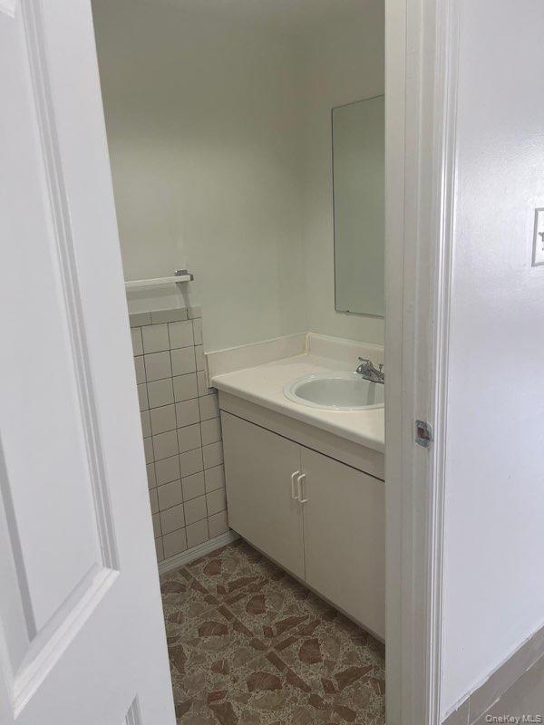 596 Beech ter. Beech Terrace, Bronx, NY 10454