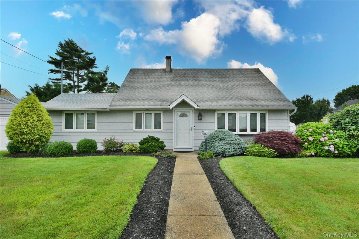 243 Seaford Avenue, Massapequa, NY 11758