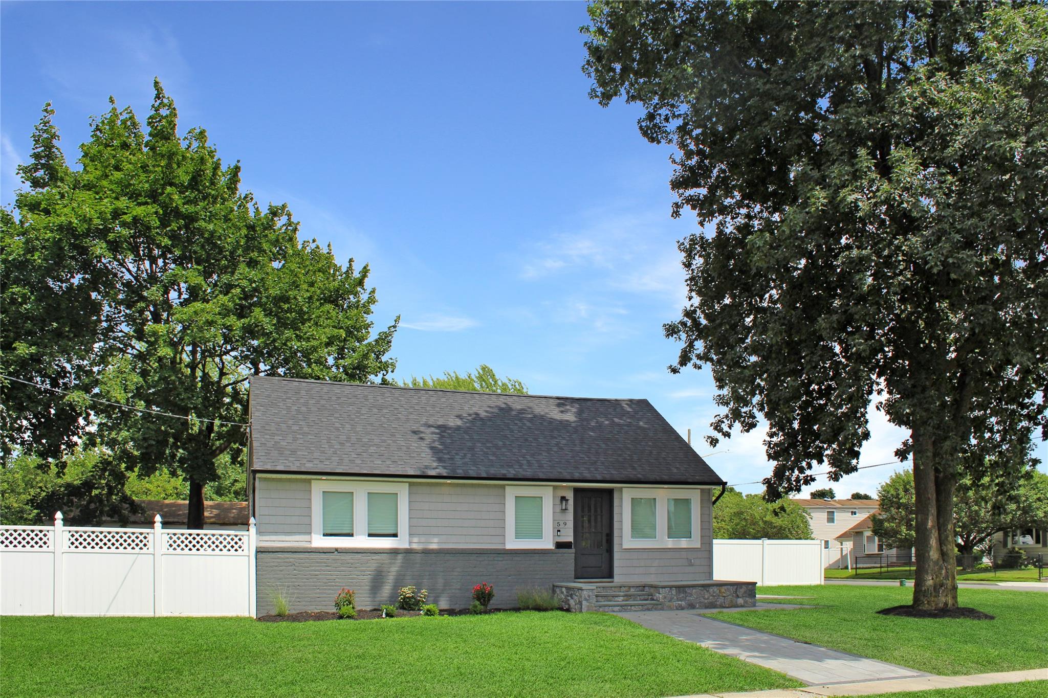 59 Rhoda Avenue, North Babylon, NY 11703