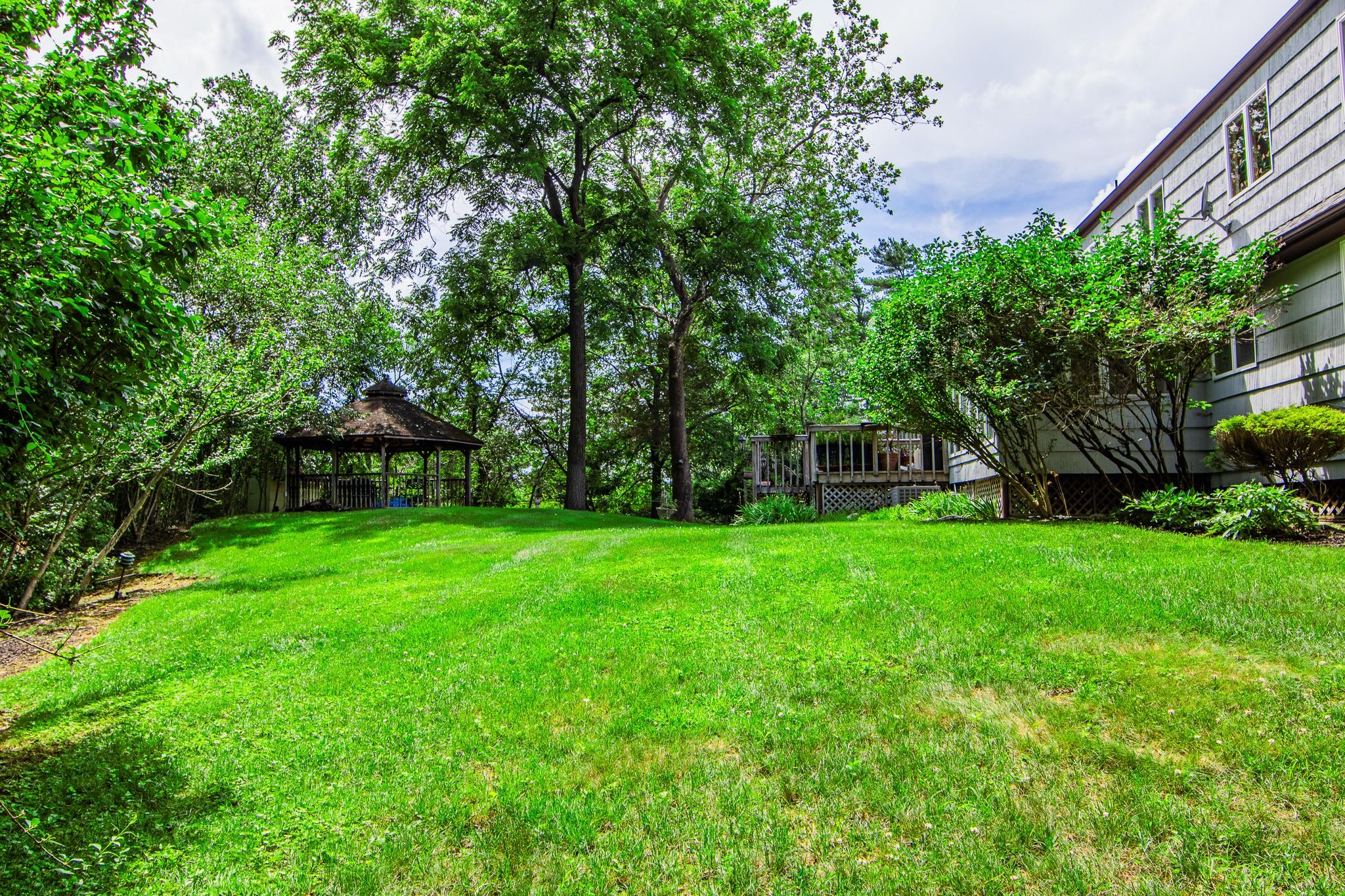 11 Hillside Court, Suffern, NY 10901