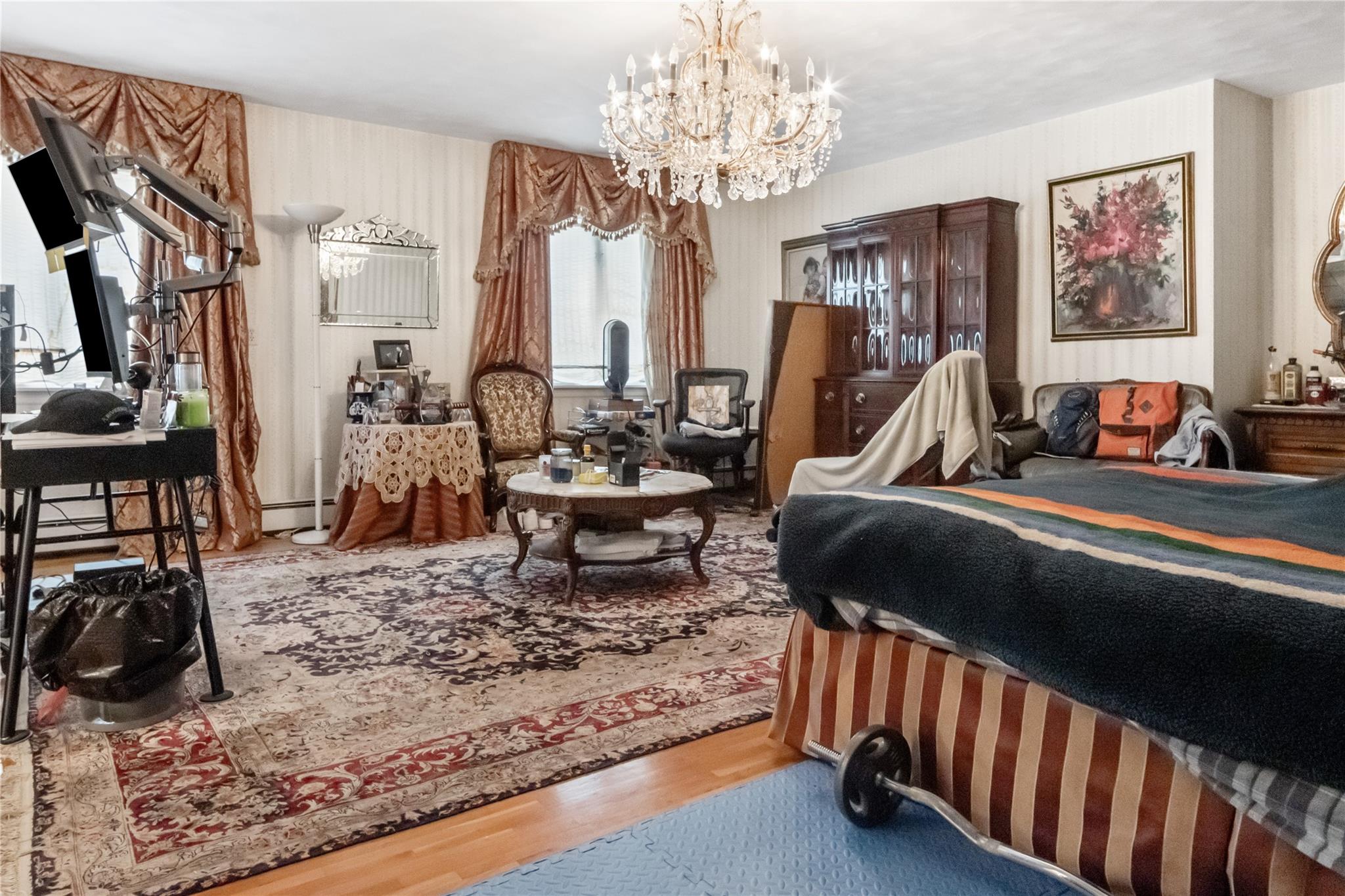 11 Hillside Court, Suffern, NY 10901