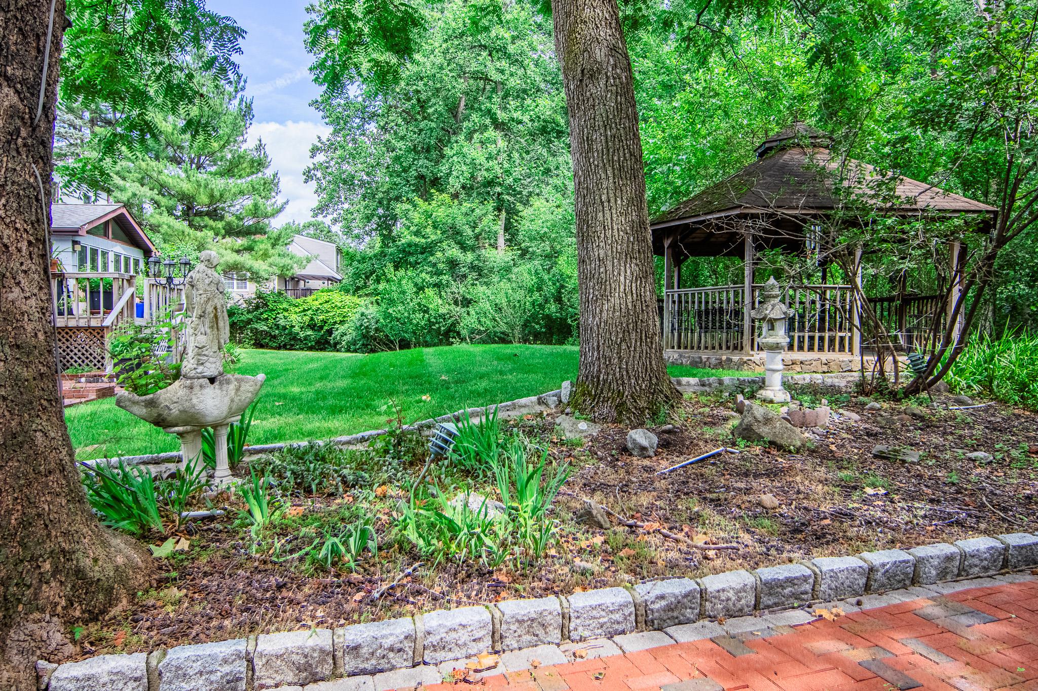 11 Hillside Court, Suffern, NY 10901