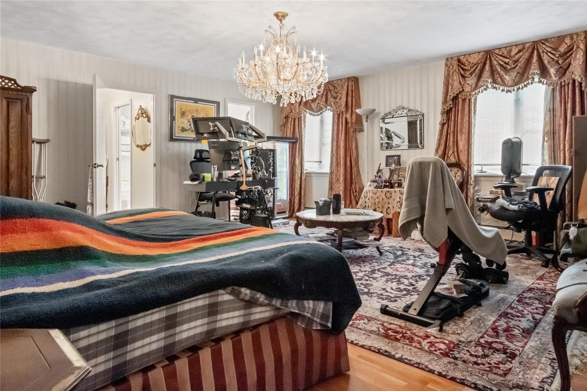 11 Hillside Court, Suffern, NY 10901