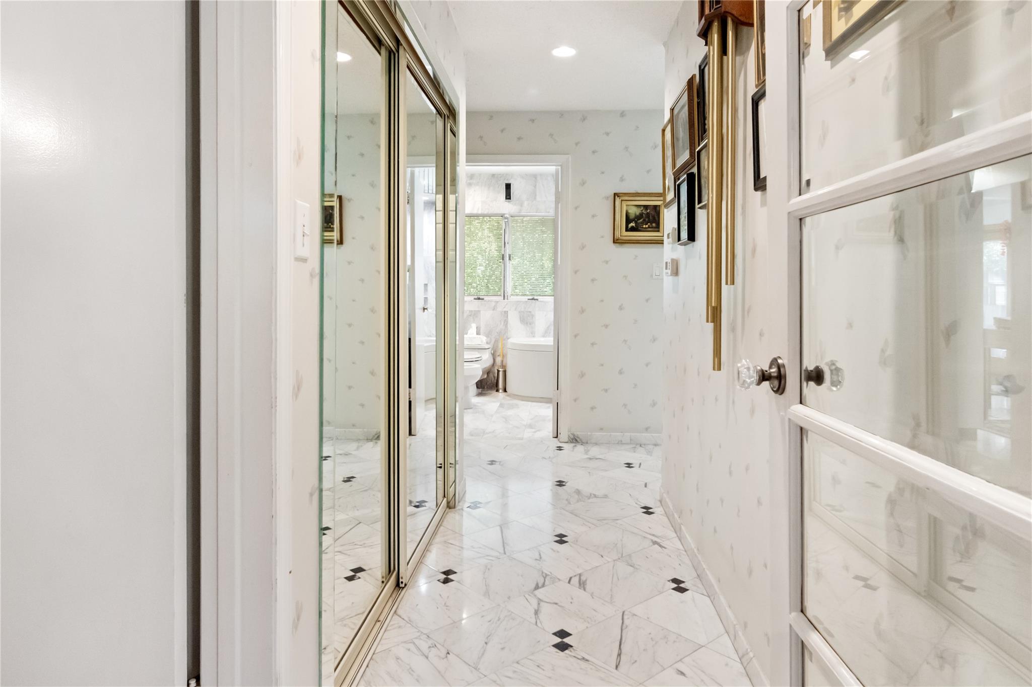 11 Hillside Court, Suffern, NY 10901