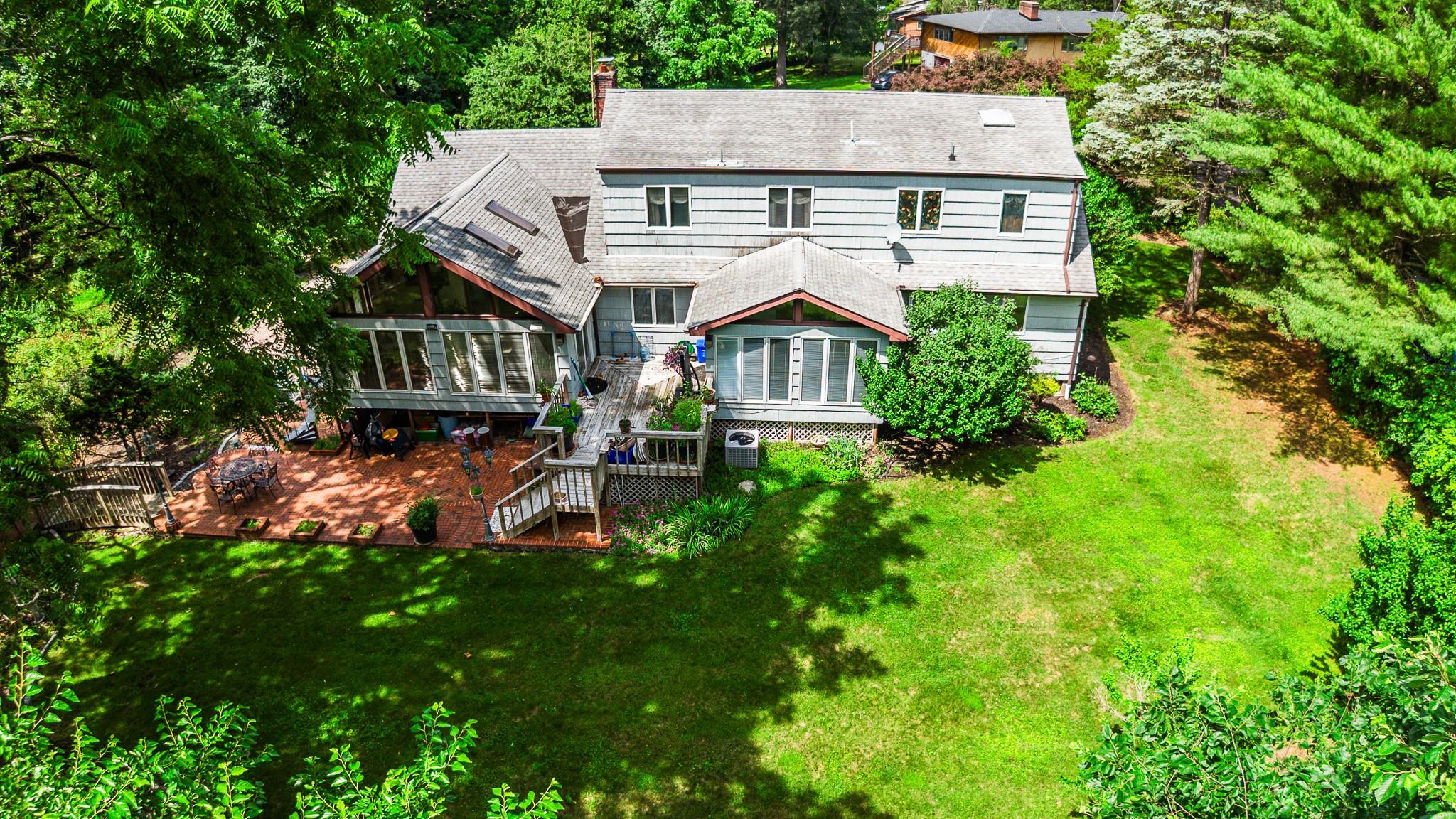 11 Hillside Court, Suffern, NY 10901