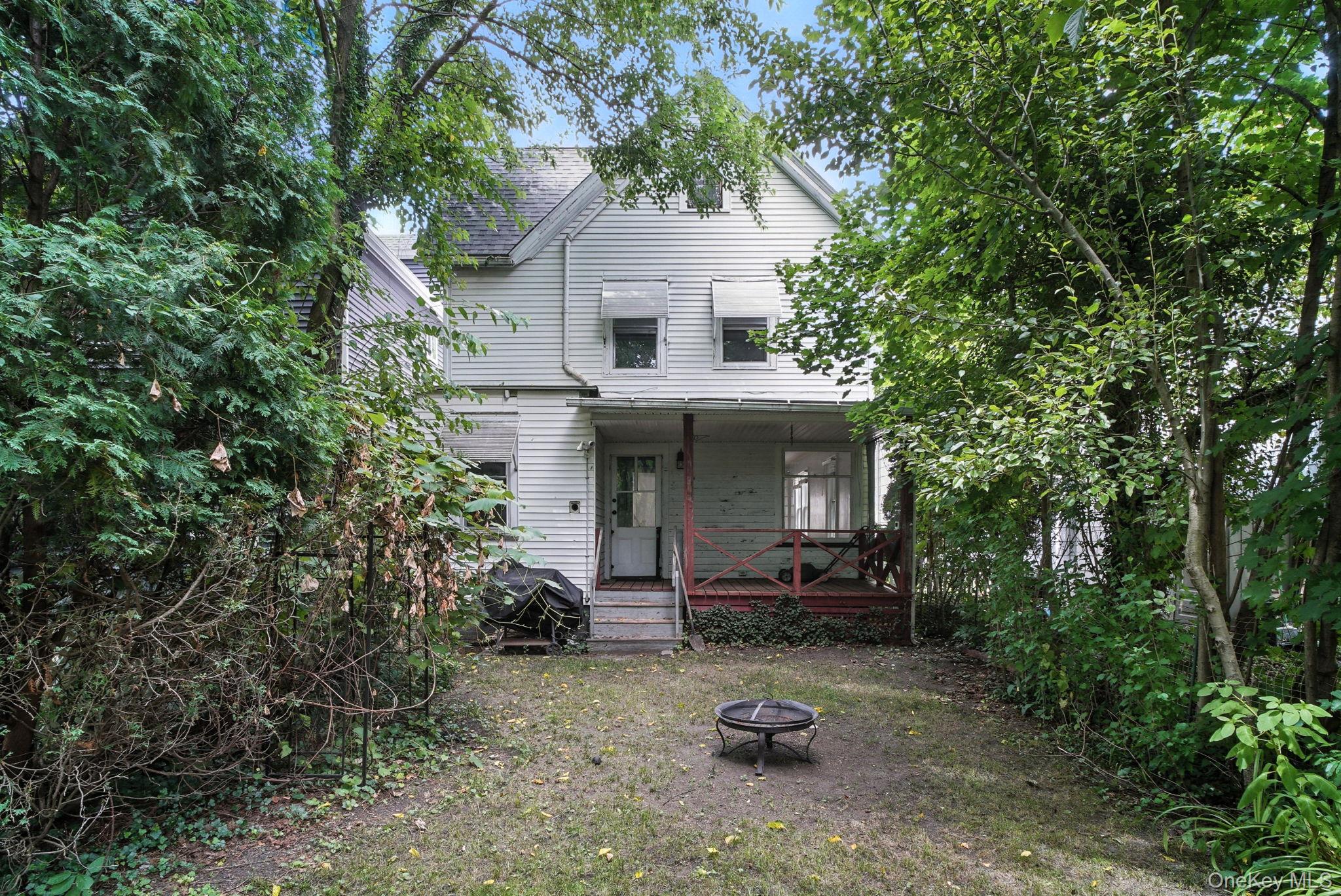 14 Washington Avenue, Port Jervis, NY 12771