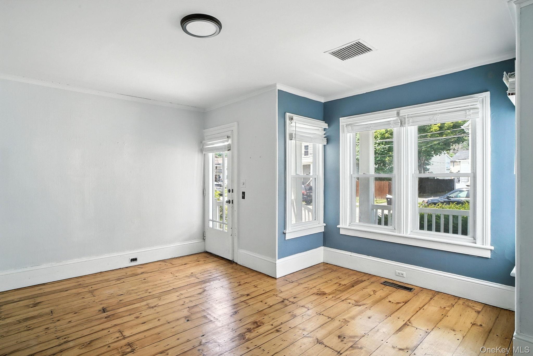 14 Washington Avenue, Port Jervis, NY 12771