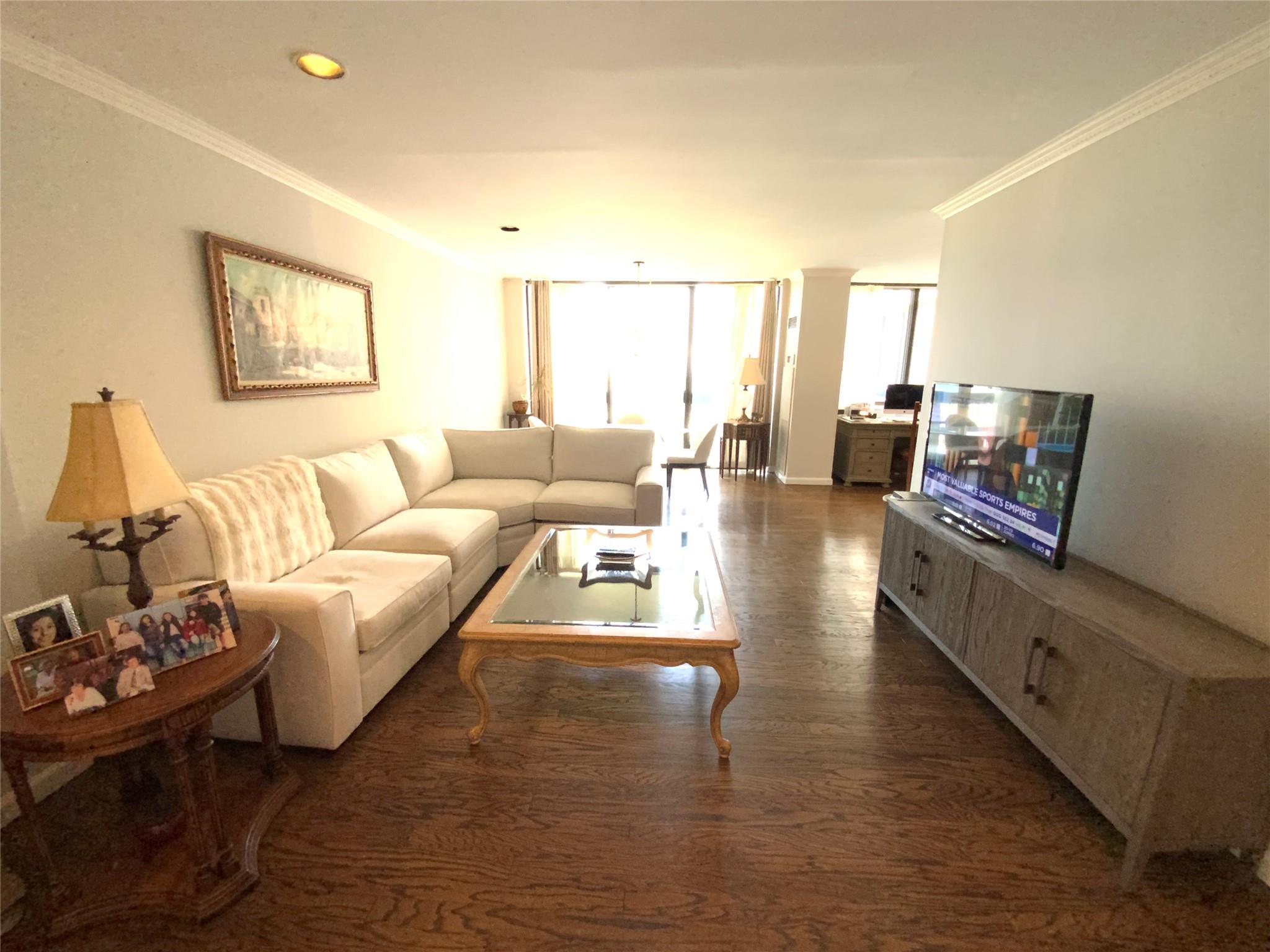 27110 Grand Central Parkway # 33A, Floral Park, NY 11005