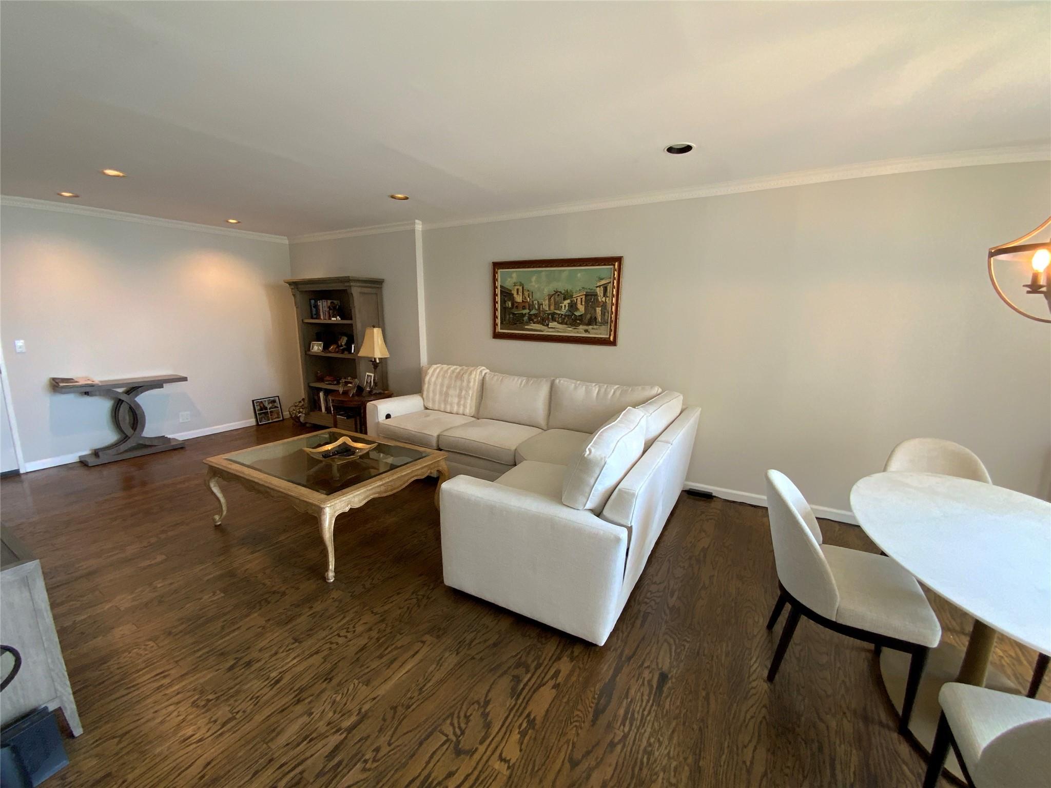 27110 Grand Central Parkway # 33A, Floral Park, NY 11005