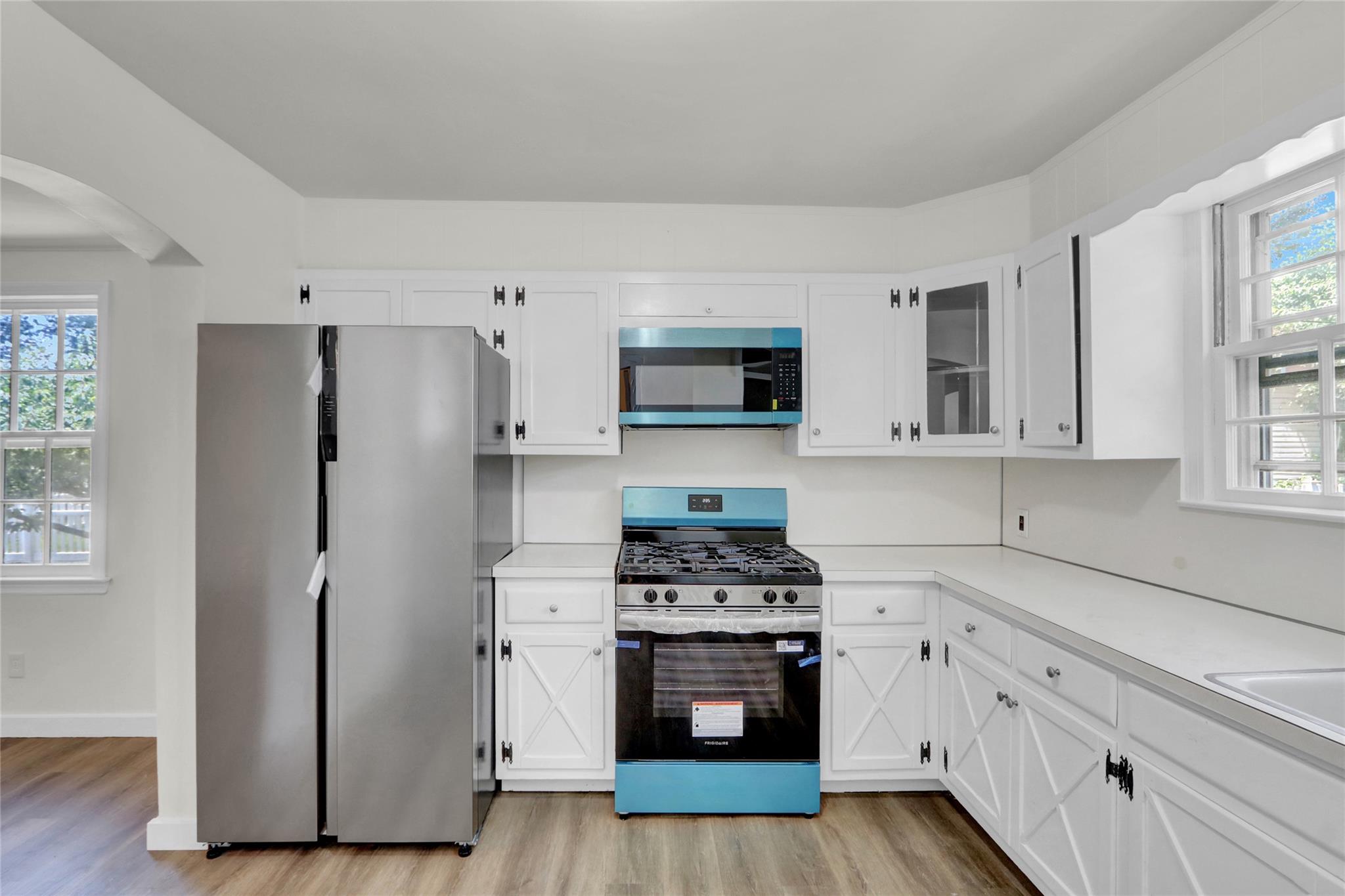 10 Valentine Street, Glen Cove, NY 11542