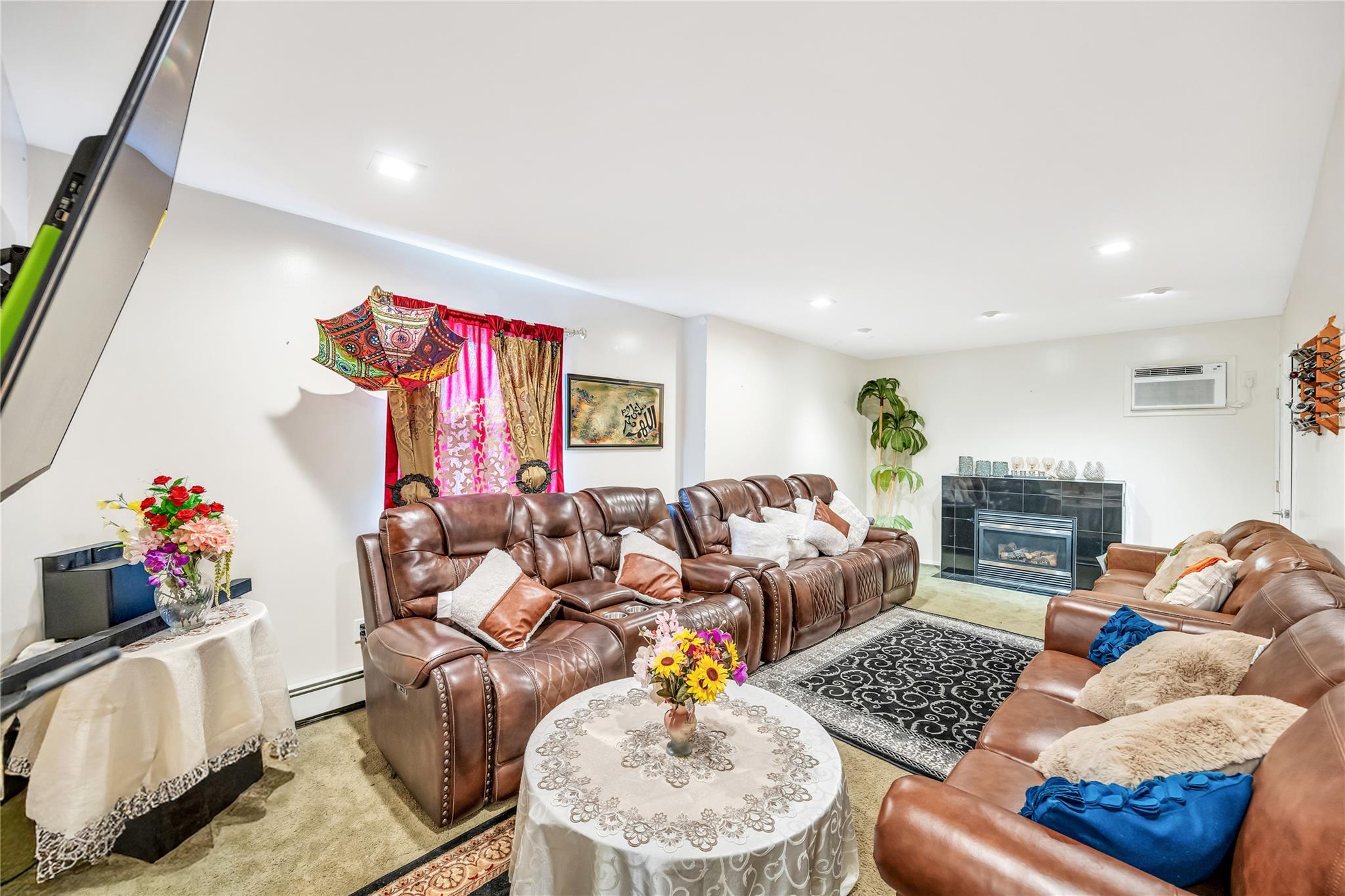 5 Tomes Avenue, Farmingdale, NY 11735