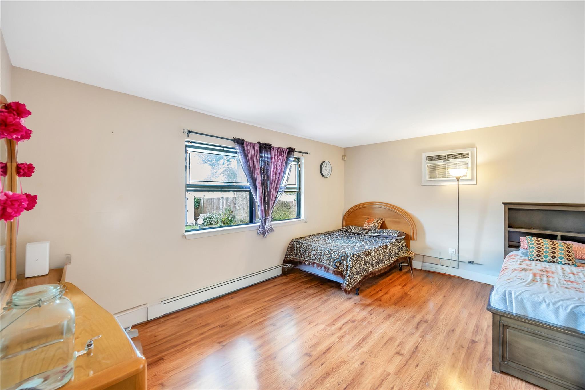 5 Tomes Avenue, Farmingdale, NY 11735