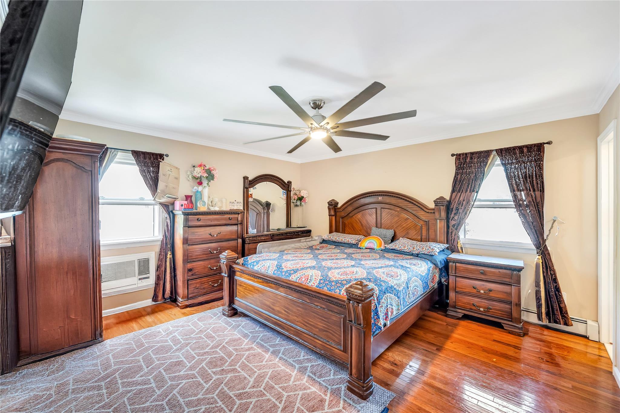 5 Tomes Avenue, Farmingdale, NY 11735