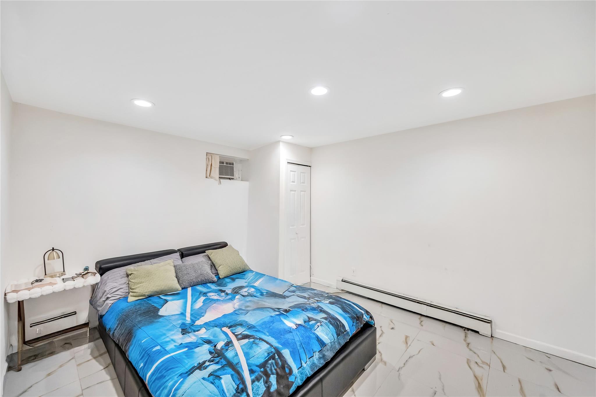 5 Tomes Avenue, Farmingdale, NY 11735