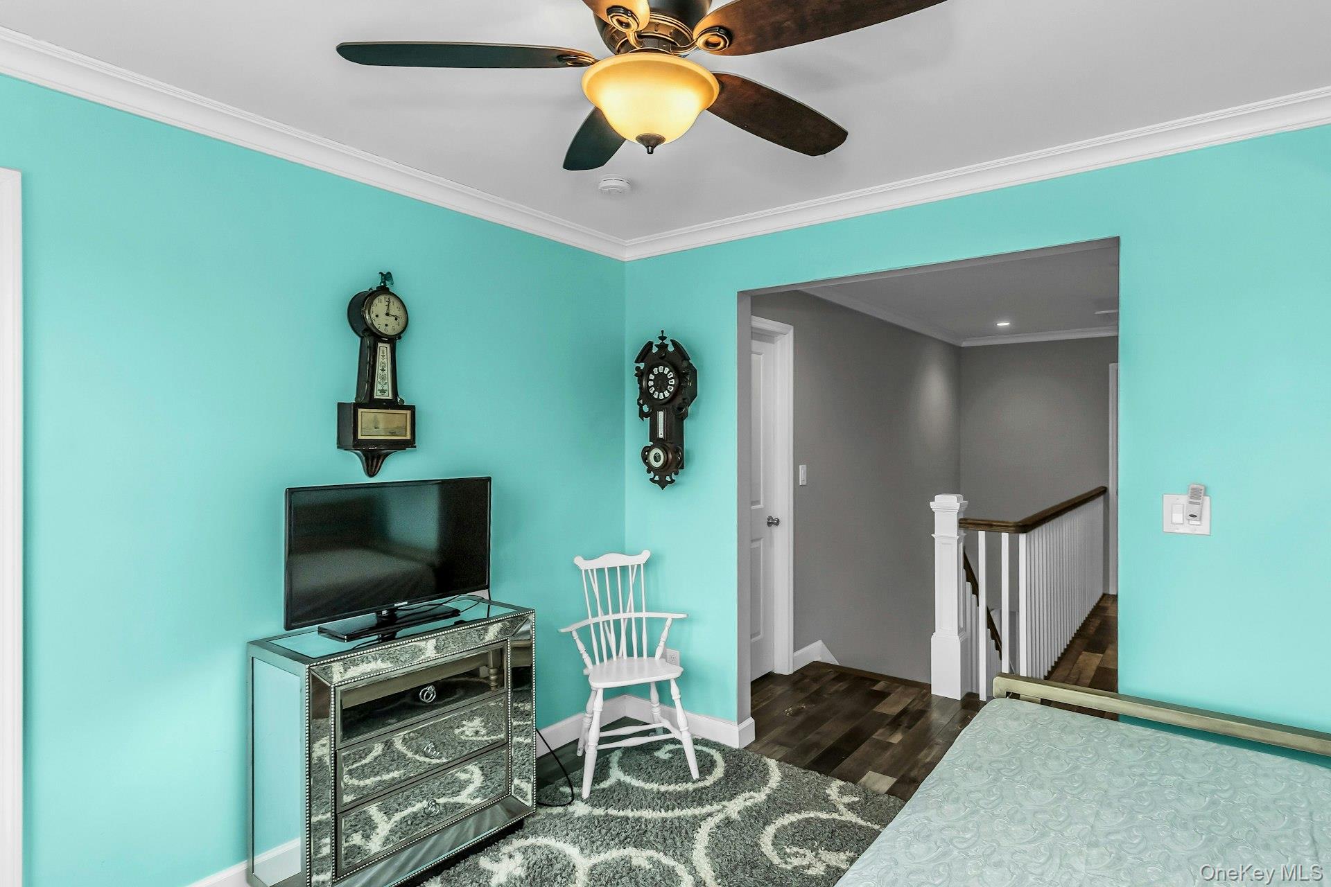 10 Garfield Place, Massapequa, NY 11758