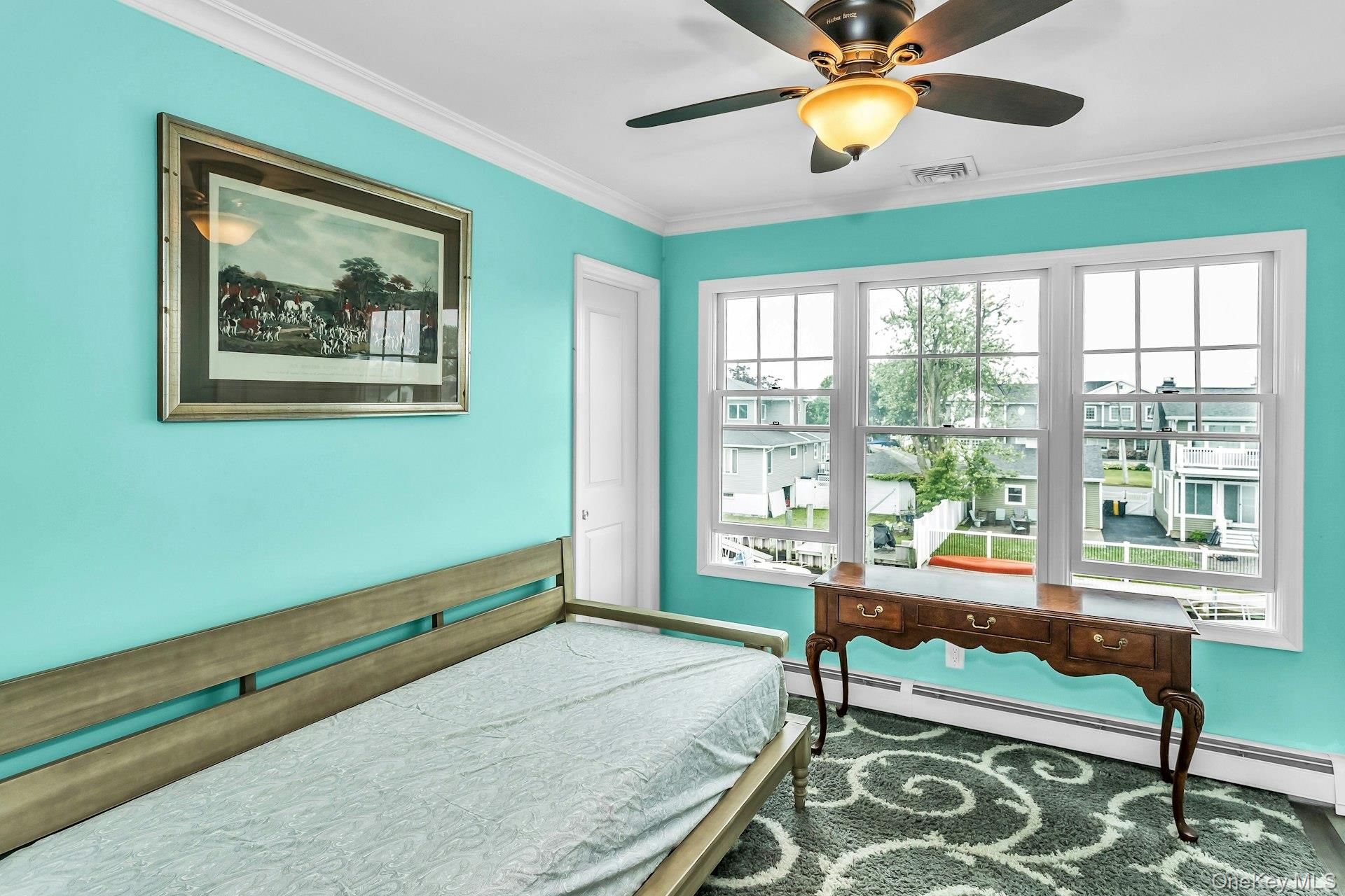 10 Garfield Place, Massapequa, NY 11758