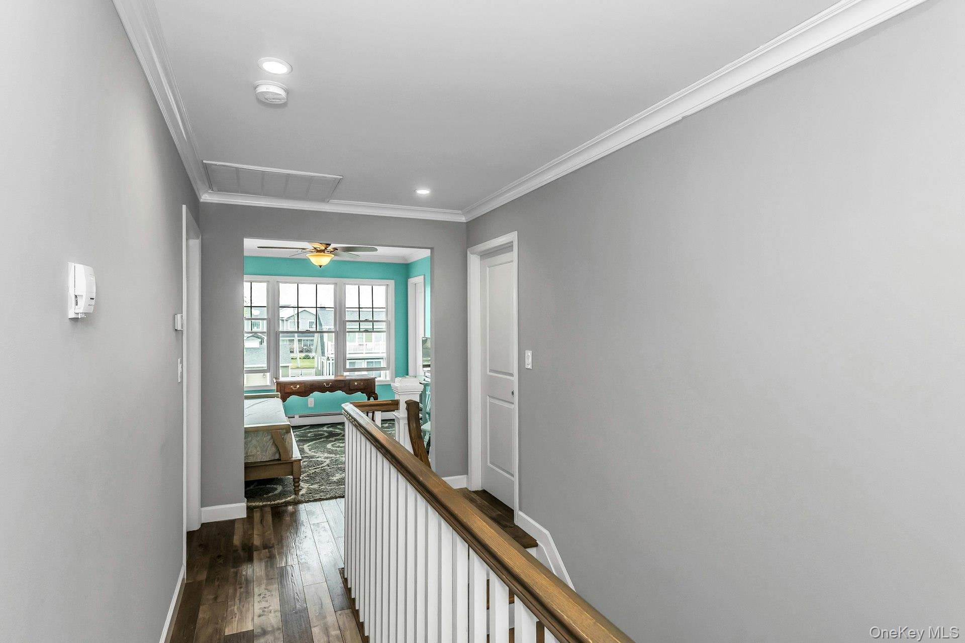 10 Garfield Place, Massapequa, NY 11758