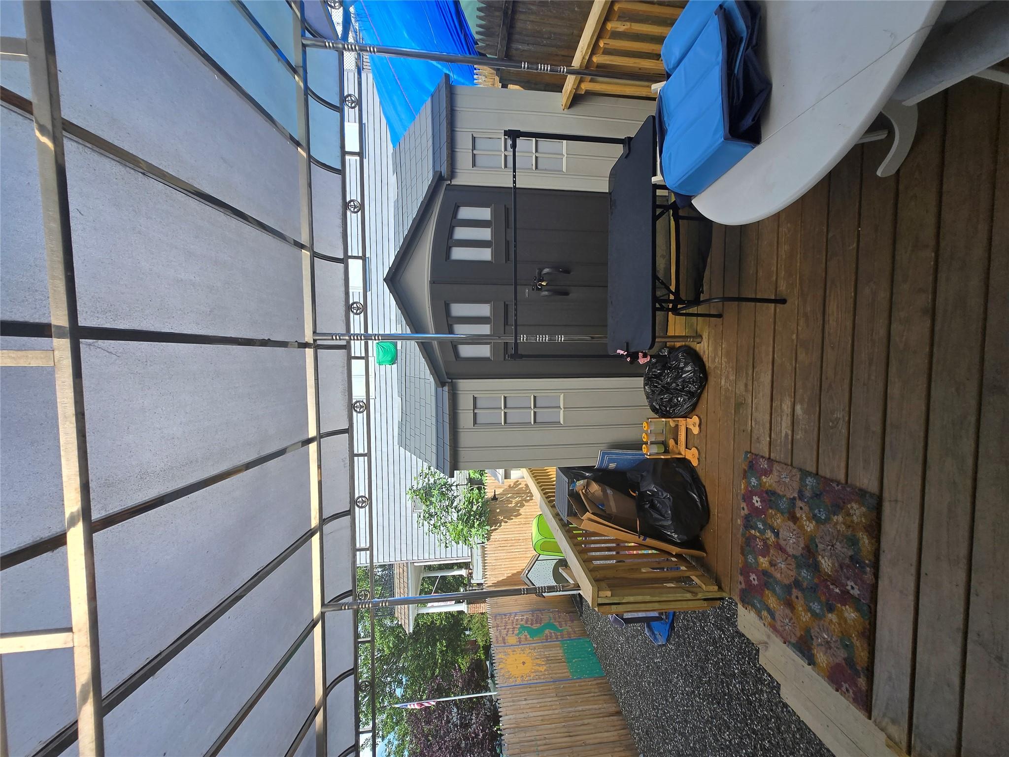 313 City Island Avenue, Bronx, NY 10464