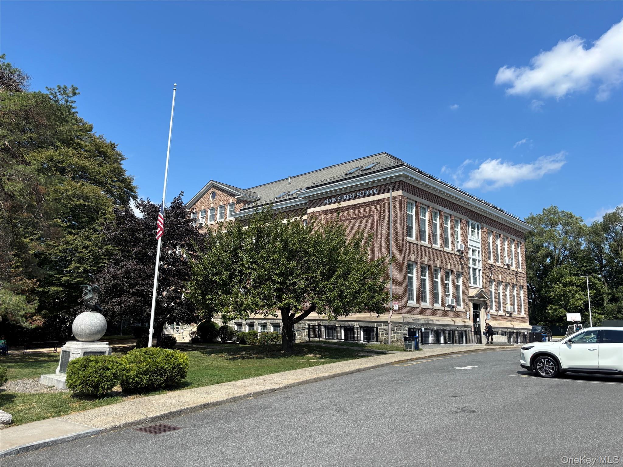 120 N Broadway # 18B, Irvington, NY 10533