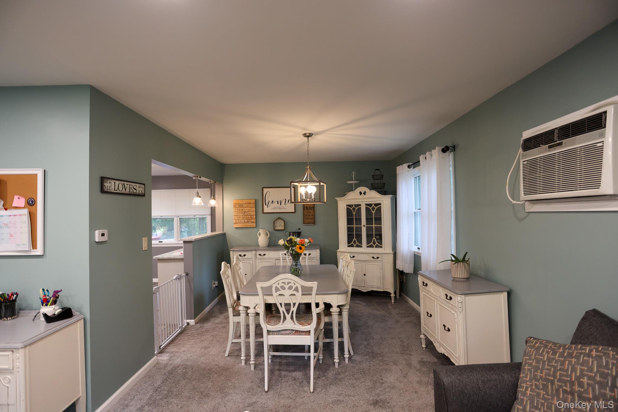 21 Edgebrook Lane, Airmont, NY 10952