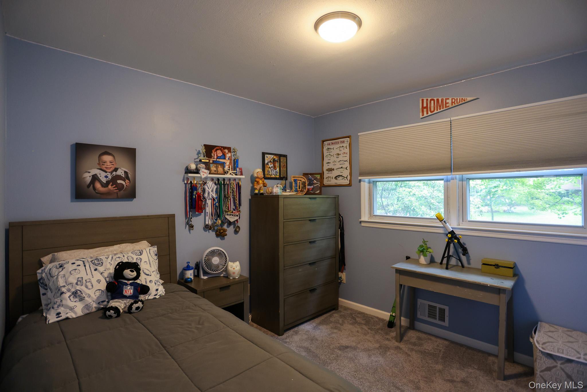 21 Edgebrook Lane, Airmont, NY 10952