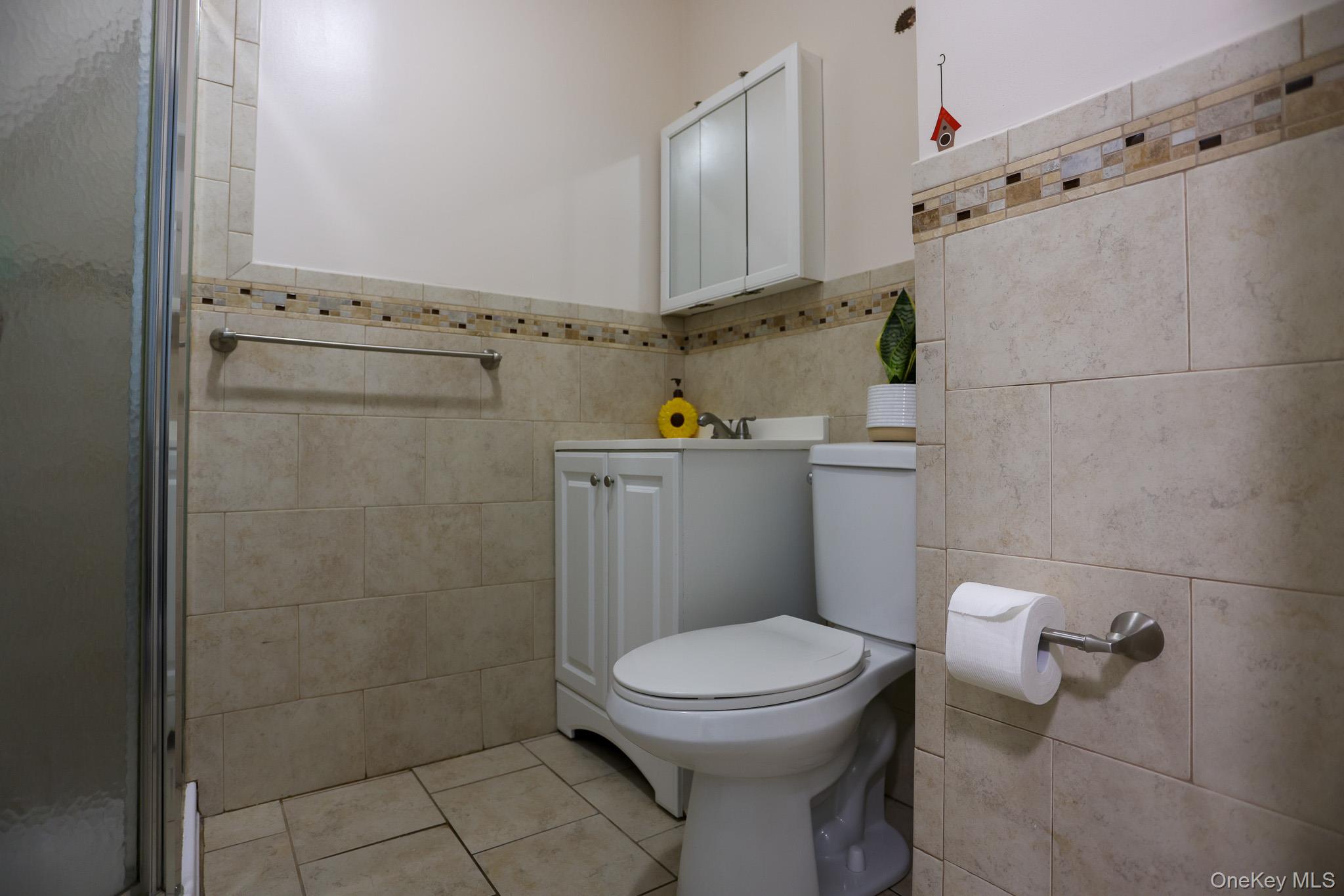 21 Edgebrook Lane, Airmont, NY 10952