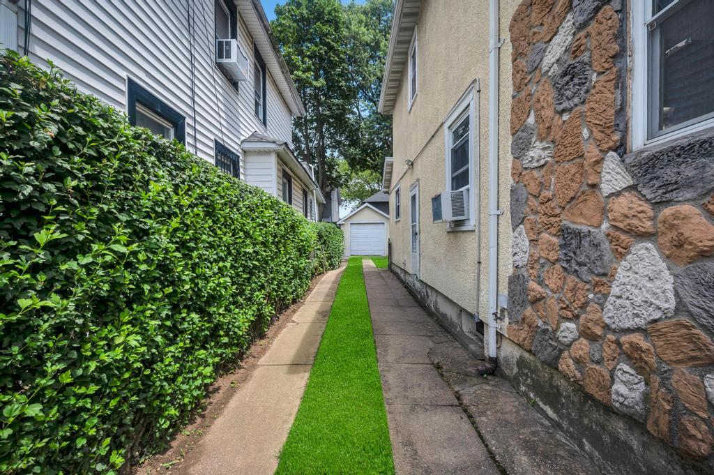 11119 212th Street, Queens Village, NY 11429